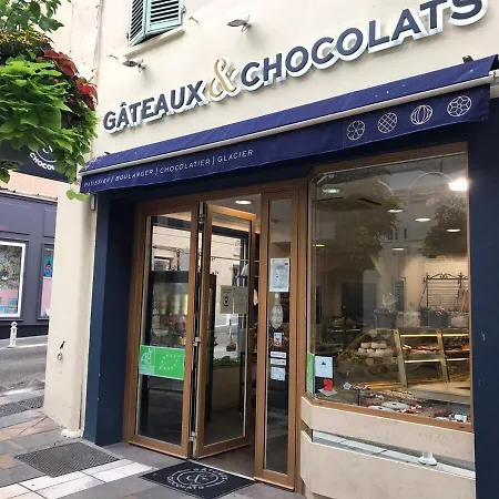 公寓 La Petite Oasis, Newly Renovated 土伦