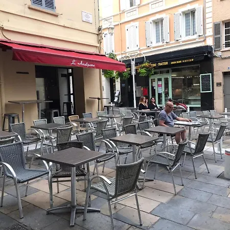 公寓 La Petite Oasis, Newly Renovated